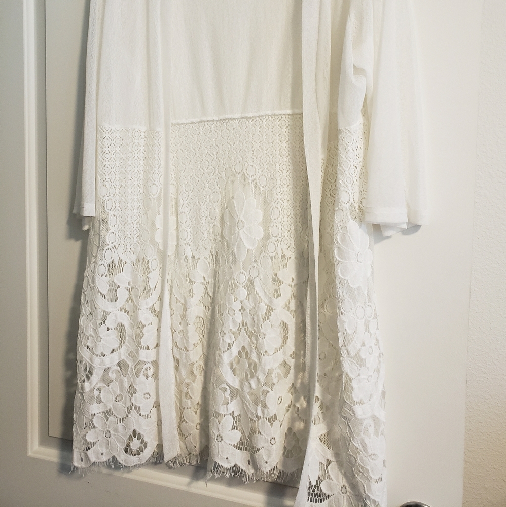 Vintage Shrug white lace